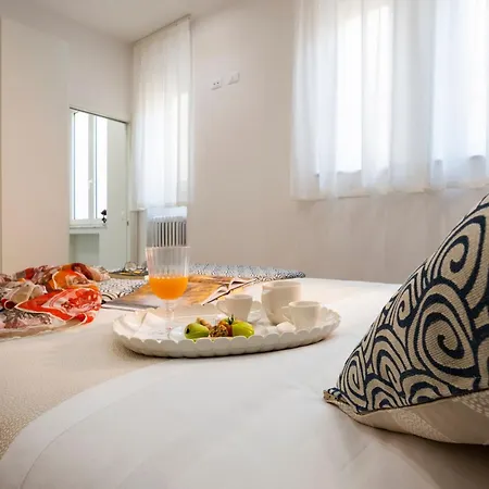 Apartment Palace Ducrot Palermo