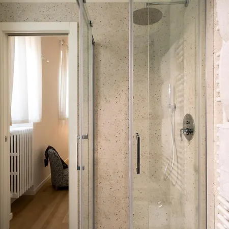 Apartment Palace Ducrot