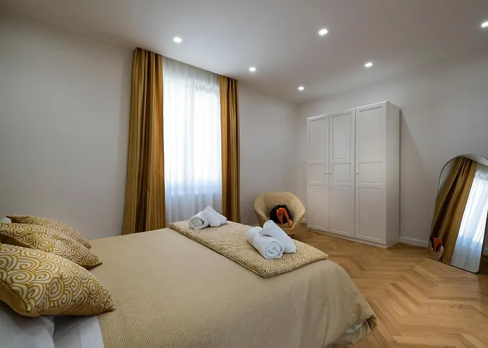 Lejlighed Palace Ducrot